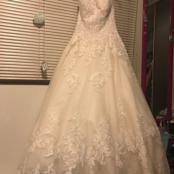allure romance bridal gown